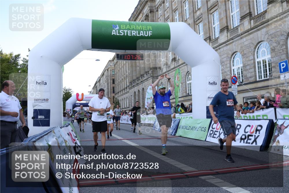 07.09.2025 - BARMER Alsterlauf Strokosch-Dieckow http://msf.ph/oto/8723528 07.09.2025 10:07:24 Ziel 2994, 3391, 3427, 3729, 3730, 3998, 4089, 4090, 4466, 4503, 4711, 4854, 4934, 5198, 5200, 5333, 5833, 6268, 6278, 8157 meine-sportfotos.de