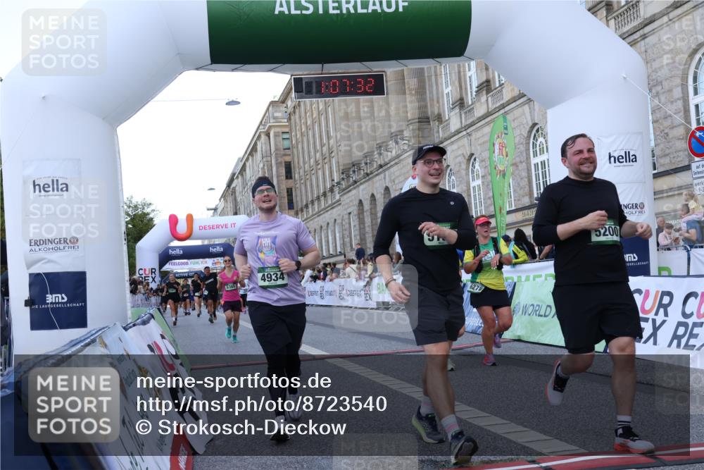 07.09.2025 - BARMER Alsterlauf Strokosch-Dieckow http://msf.ph/oto/8723540 07.09.2025 10:07:31 Ziel 2767, 2994, 3807, 3998, 4089, 4090, 4153, 4466, 4503, 4934, 5198, 5200, 5333, 5361, 5364, 5365, 6057, 6063, 6268, 6278, 8157 meine-sportfotos.de