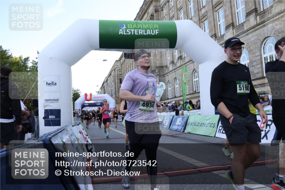 07.09.2025 - BARMER Alsterlauf Strokosch-Dieckow http://msf.ph/oto/8723542 07.09.2025 10:07:32 Ziel 2767, 2994, 3319, 3807, 3998, 4089, 4090, 4153, 4466, 4503, 4934, 5198, 5200, 5333, 5361, 5364, 5365, 6057, 6063, 6268, 6278, 8157, 8363 meine-sportfotos.de