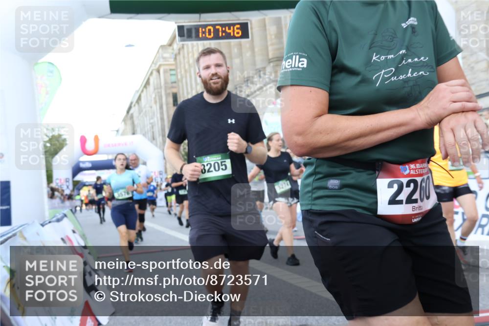 07.09.2025 - BARMER Alsterlauf Strokosch-Dieckow http://msf.ph/oto/8723571 07.09.2025 10:07:44 Ziel 2218, 2260, 2263, 2806, 2959, 3108, 3109, 3274, 3319, 3343, 3576, 3878, 4061, 4063, 4263, 4409, 4710, 4715, 4736, 4859, 4957, 5060, 5113, 5292, 6061, 8205, 8363 meine-sportfotos.de