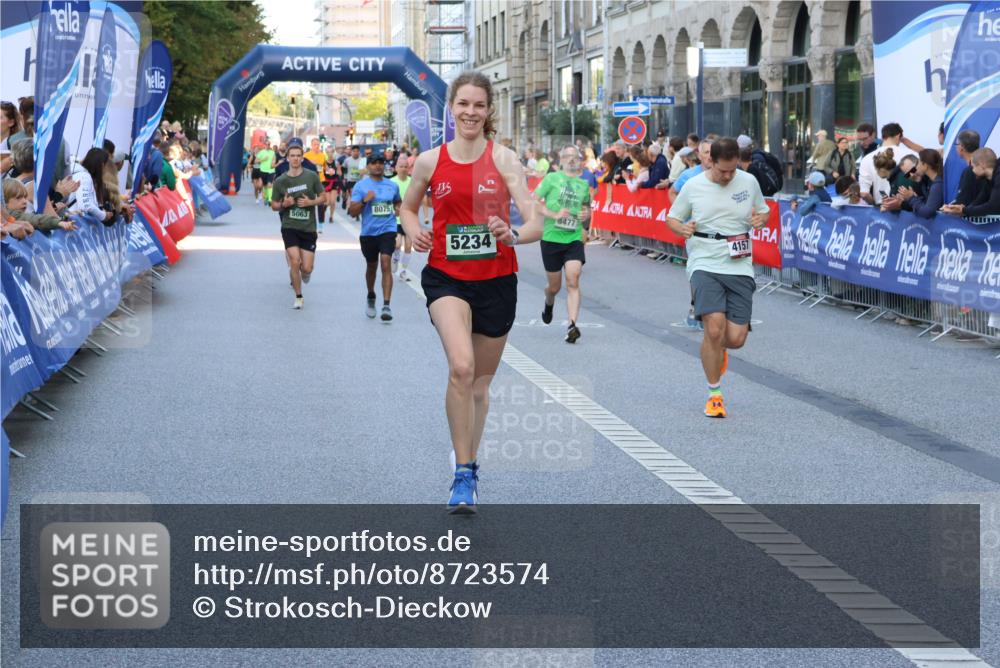 07.09.2025 - BARMER Alsterlauf Strokosch-Dieckow http://msf.ph/oto/8723574 07.09.2025 09:51:42 Ziel 2010, 2040, 2174, 2398, 2508, 2545, 2549, 2776, 3029, 3068, 3069, 3071, 3099, 3363, 3823, 3981, 4015, 4103, 4271, 4453, 4514, 4613, 4746, 4795, 5311, 5420, 5575, 5619, 5648, 6142, 6254, 6288, 8290, 8305, 8425 meine-sportfotos.de