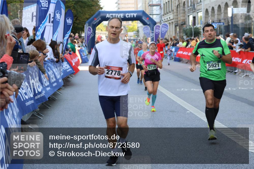 07.09.2025 - BARMER Alsterlauf Strokosch-Dieckow http://msf.ph/oto/8723580 07.09.2025 09:51:32 Ziel 2165, 2174, 2242, 2451, 2545, 2776, 2823, 2879, 3071, 3099, 3363, 3556, 3601, 3750, 3823, 3981, 4271, 4420, 4613, 4795, 4979, 5326, 5643, 5853, 5884, 5886, 5940, 5969, 6142, 6254 meine-sportfotos.de