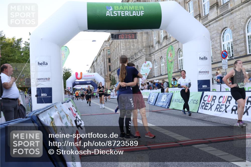 07.09.2025 - BARMER Alsterlauf Strokosch-Dieckow http://msf.ph/oto/8723589 07.09.2025 10:07:51 Ziel 2109, 2110, 2218, 2520, 2637, 2939, 3108, 3109, 3196, 3343, 3782, 3820, 4063, 4309, 4736, 4859, 4957, 5060, 5932, 6061 meine-sportfotos.de