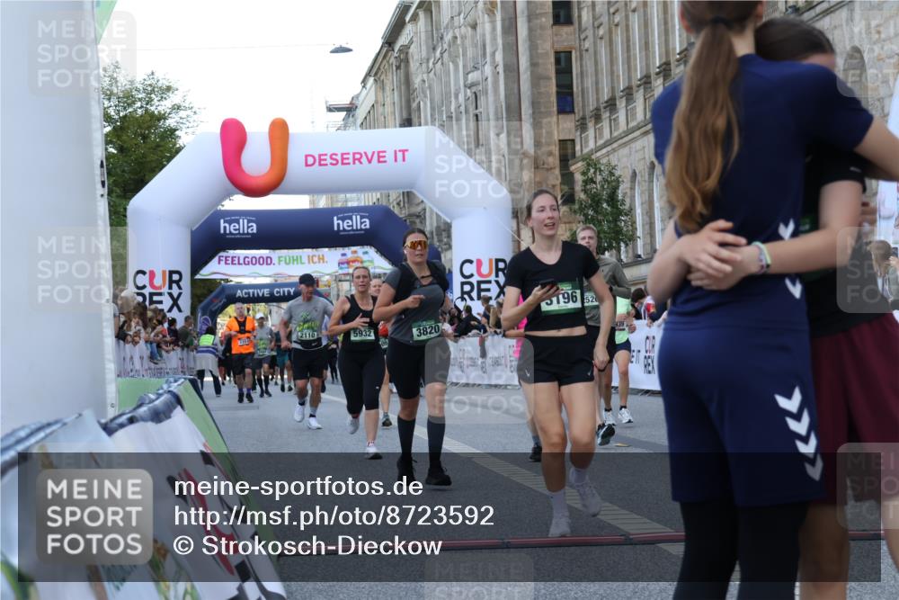 07.09.2025 - BARMER Alsterlauf Strokosch-Dieckow http://msf.ph/oto/8723592 07.09.2025 10:07:53 Ziel 2109, 2110, 2218, 2520, 2637, 2939, 3109, 3196, 3343, 3782, 3820, 4063, 4309, 4859, 4957, 5060, 5932, 6061 meine-sportfotos.de