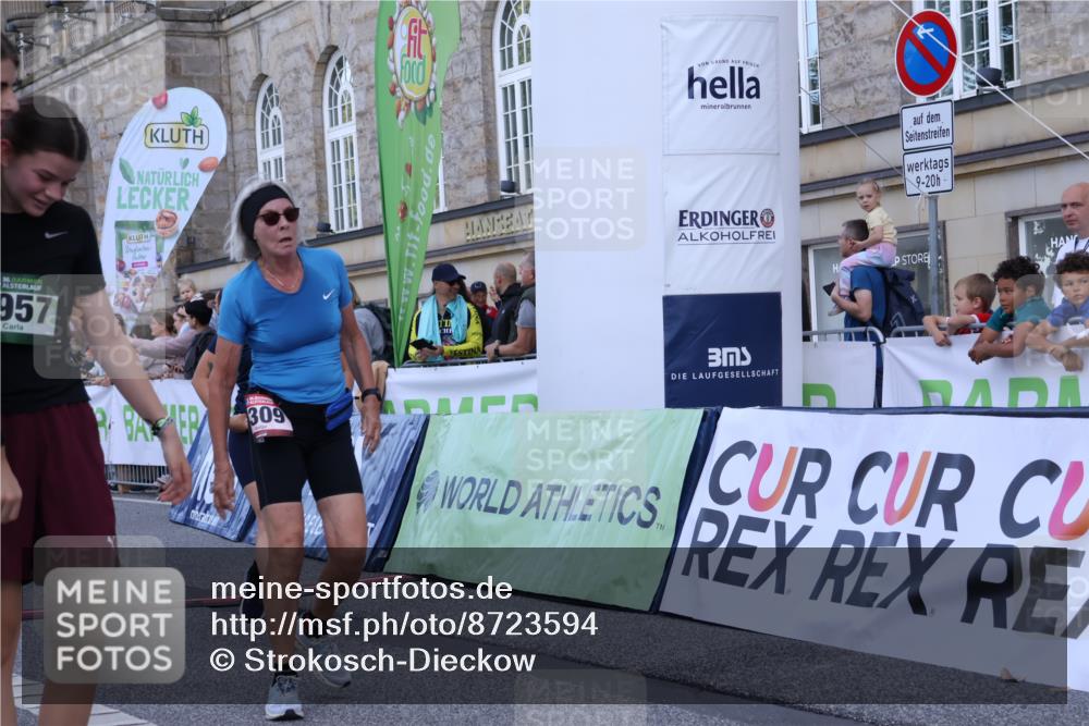 07.09.2025 - BARMER Alsterlauf Strokosch-Dieckow http://msf.ph/oto/8723594 07.09.2025 10:07:55 Ziel 2109, 2110, 2218, 2520, 2637, 2939, 3196, 3265, 3782, 3820, 4309, 5524, 5932, 6061 meine-sportfotos.de