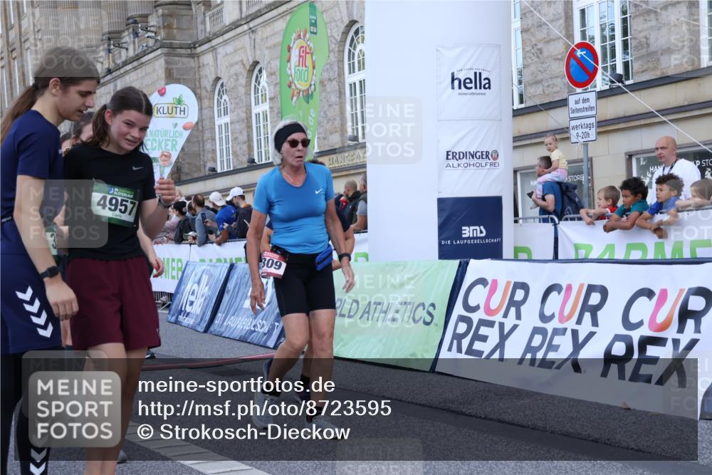 07.09.2025 - BARMER Alsterlauf Strokosch-Dieckow http://msf.ph/oto/8723595 07.09.2025 10:07:55 Ziel 2109, 2110, 2218, 2520, 2637, 2939, 3196, 3265, 3782, 3820, 4309, 5524, 5932, 6061 meine-sportfotos.de