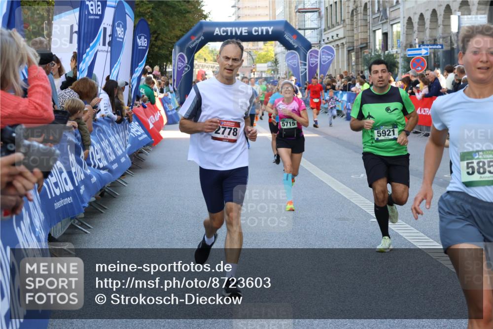 07.09.2025 - BARMER Alsterlauf Strokosch-Dieckow http://msf.ph/oto/8723603 07.09.2025 09:51:32 Ziel 2165, 2174, 2242, 2451, 2545, 2776, 2823, 2879, 3071, 3099, 3363, 3556, 3601, 3750, 3823, 3981, 4271, 4420, 4613, 4795, 4979, 5326, 5643, 5853, 5884, 5886, 5940, 5969, 6142, 6254 meine-sportfotos.de