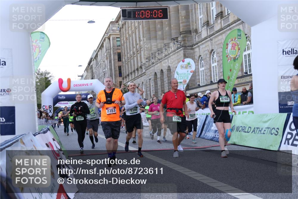 07.09.2025 - BARMER Alsterlauf Strokosch-Dieckow http://msf.ph/oto/8723611 07.09.2025 10:08:04 Ziel 2233, 2353, 2372, 2662, 2755, 2893, 2965, 3265, 3864, 3976, 4110, 4860, 5173, 5212, 5315, 5399, 5402, 5524, 5593, 5854, 5939, 6140, 6141, 8282 meine-sportfotos.de