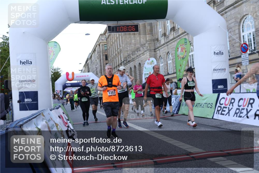 07.09.2025 - BARMER Alsterlauf Strokosch-Dieckow http://msf.ph/oto/8723613 07.09.2025 10:08:05 Ziel 2233, 2353, 2372, 2662, 2755, 2893, 2965, 3063, 3265, 3864, 3976, 4110, 4860, 5173, 5212, 5315, 5399, 5402, 5524, 5593, 5854, 5939, 6140, 6141, 8282 meine-sportfotos.de