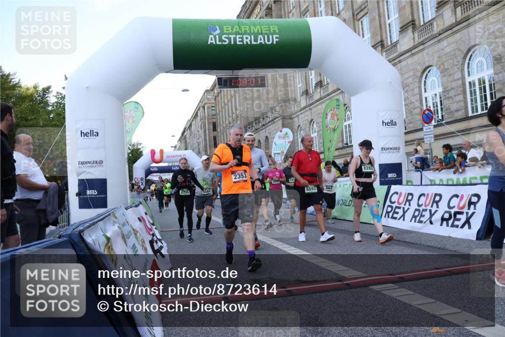 07.09.2025 - BARMER Alsterlauf Strokosch-Dieckow http://msf.ph/oto/8723614 07.09.2025 10:08:05 Ziel 2233, 2353, 2372, 2662, 2755, 2893, 2965, 3063, 3265, 3864, 3976, 4110, 4860, 5173, 5212, 5315, 5399, 5402, 5524, 5593, 5854, 5939, 6140, 6141, 8282 meine-sportfotos.de