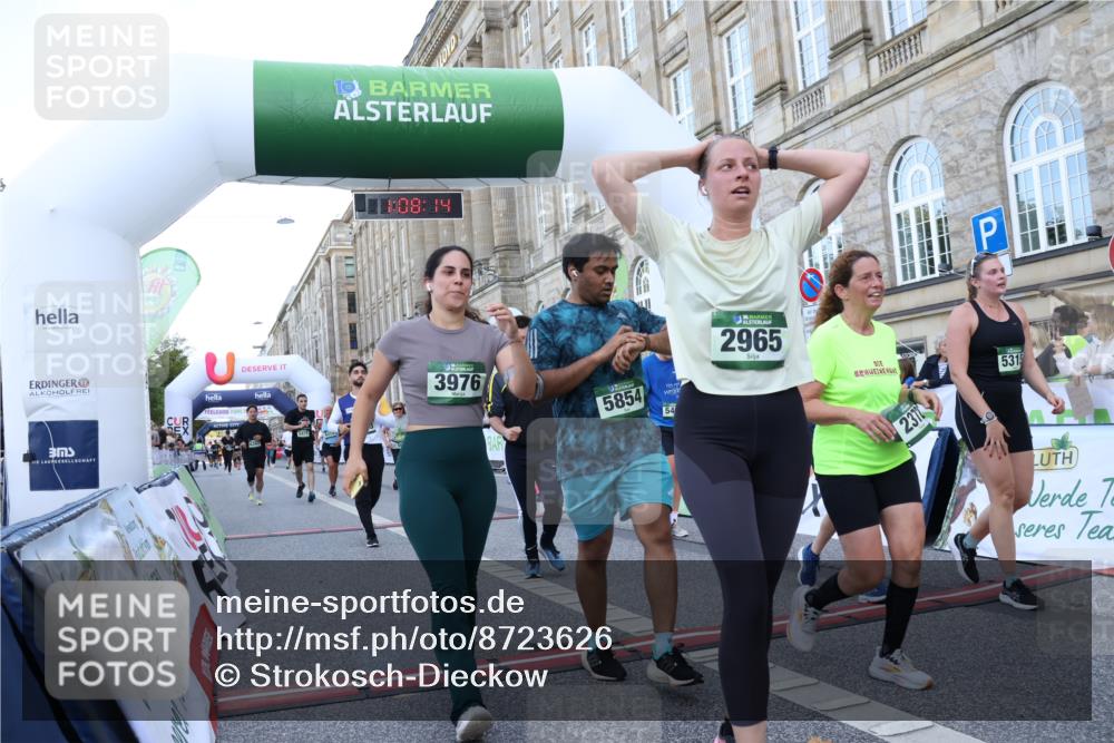 07.09.2025 - BARMER Alsterlauf Strokosch-Dieckow http://msf.ph/oto/8723626 07.09.2025 10:08:12 Ziel 2315, 2372, 2962, 2965, 3063, 3837, 3976, 4771, 4860, 5212, 5315, 5402, 5475, 5854, 5935, 6140, 6141, 6146, 6219, 6343 meine-sportfotos.de