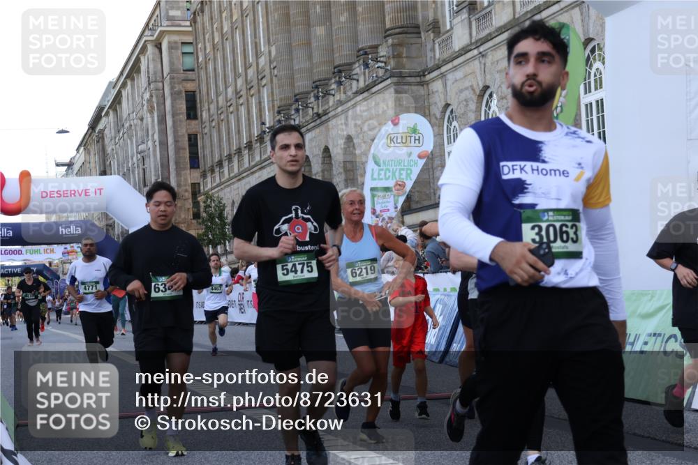 07.09.2025 - BARMER Alsterlauf Strokosch-Dieckow http://msf.ph/oto/8723631 07.09.2025 10:08:15 Ziel 2315, 2372, 2962, 3063, 3837, 4124, 4610, 4771, 5212, 5402, 5475, 5935, 6146, 6219, 6343 meine-sportfotos.de