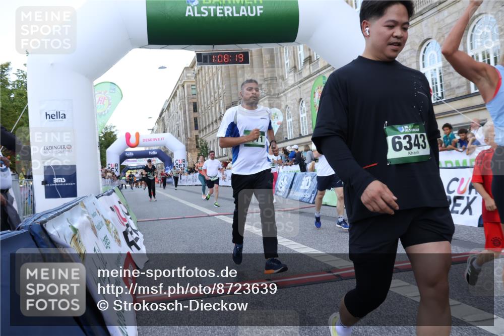 07.09.2025 - BARMER Alsterlauf Strokosch-Dieckow http://msf.ph/oto/8723639 07.09.2025 10:08:18 Ziel 2292, 2315, 2962, 3837, 4124, 4610, 4771, 5475, 5935, 6146, 6219, 6343 meine-sportfotos.de