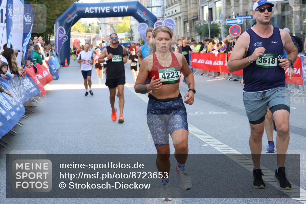 07.09.2025 - BARMER Alsterlauf Strokosch-Dieckow http://msf.ph/oto/8723653 07.09.2025 09:51:24 Ziel 2165, 2174, 2242, 2451, 2681, 2823, 2879, 3099, 3247, 3556, 3601, 3750, 4157, 4420, 4795, 4979, 5063, 5125, 5234, 5326, 5376, 5643, 5807, 5853, 5884, 5886, 5940, 5969, 6254, 8075, 8477 meine-sportfotos.de