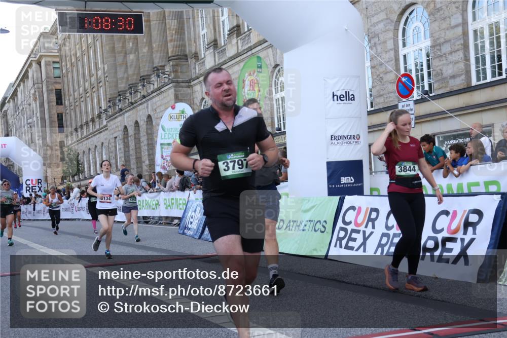 07.09.2025 - BARMER Alsterlauf Strokosch-Dieckow http://msf.ph/oto/8723661 07.09.2025 10:08:28 Ziel 2292, 2465, 3134, 3244, 3473, 3740, 3797, 3844, 4256, 5190, 5520, 6100, 6167, 8345 meine-sportfotos.de