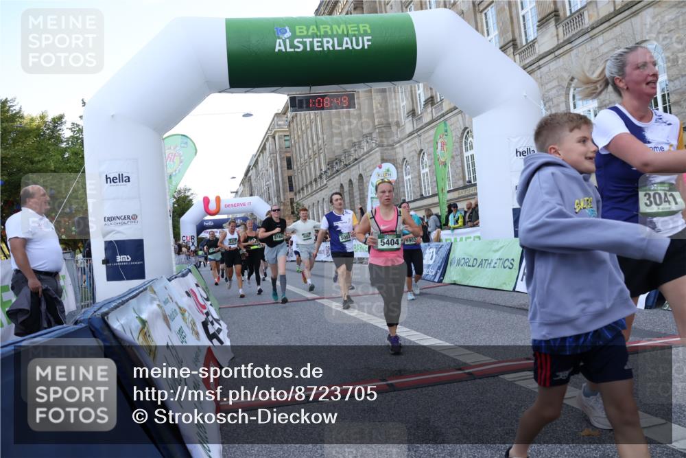 07.09.2025 - BARMER Alsterlauf Strokosch-Dieckow http://msf.ph/oto/8723705 07.09.2025 10:08:47 Ziel 2360, 3041, 3234, 3477, 3550, 4086, 4087, 4088, 4449, 4450, 5053, 5139, 5336, 5404, 5902, 6210, 8164, 8244 meine-sportfotos.de