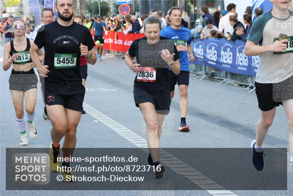 07.09.2025 - BARMER Alsterlauf Strokosch-Dieckow http://msf.ph/oto/8723716 07.09.2025 09:51:16 Ziel 2165, 2416, 2681, 2879, 3247, 3556, 4157, 4173, 4420, 5063, 5125, 5179, 5234, 5326, 5376, 5643, 5710, 5807, 5884, 8075, 8200, 8292, 8477 meine-sportfotos.de