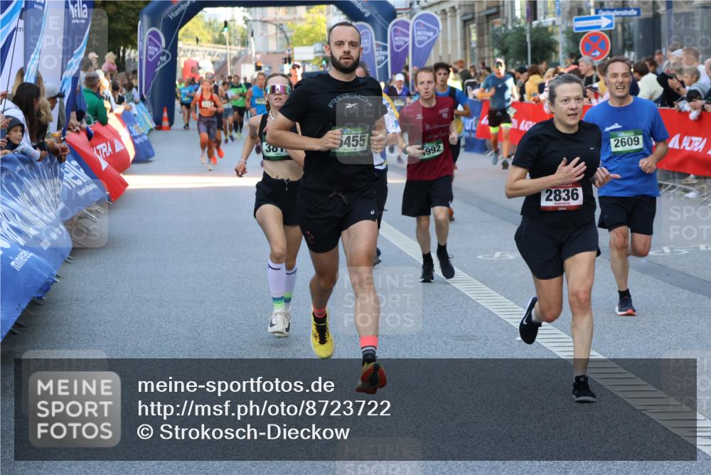 07.09.2025 - BARMER Alsterlauf Strokosch-Dieckow http://msf.ph/oto/8723722 07.09.2025 09:51:15 Ziel 2165, 2416, 2681, 2879, 3247, 3538, 3556, 4157, 4173, 4420, 5063, 5125, 5179, 5234, 5376, 5710, 5715, 5807, 8075, 8200, 8292, 8477 meine-sportfotos.de