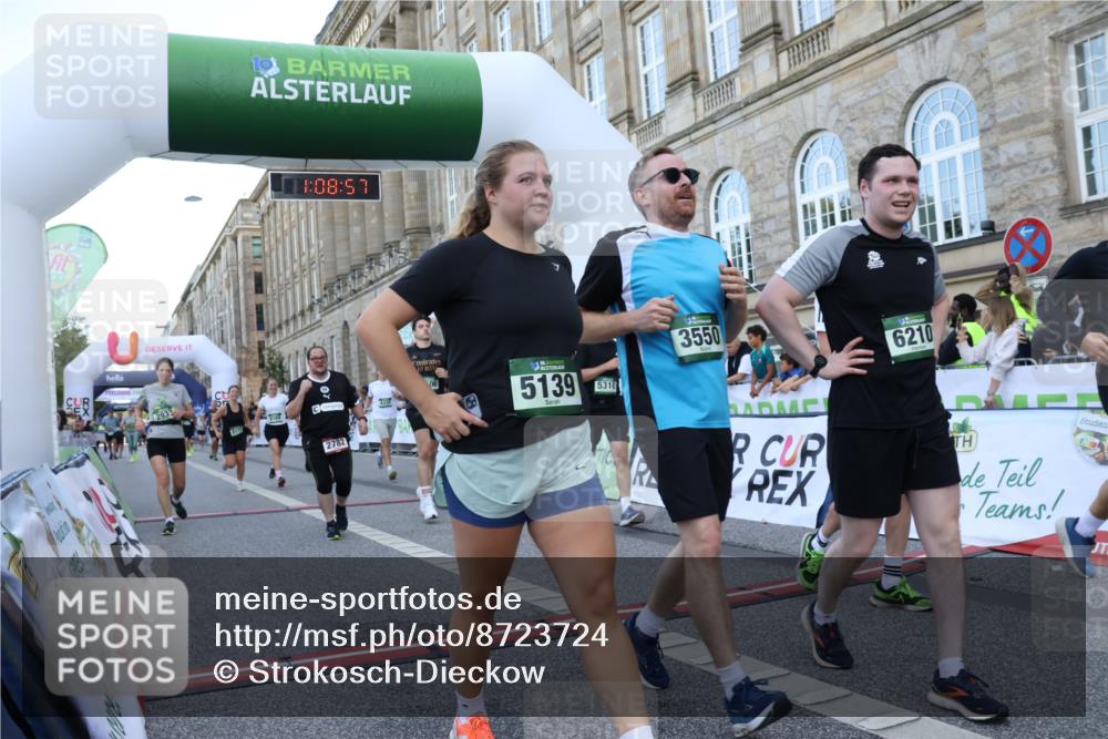07.09.2025 - BARMER Alsterlauf Strokosch-Dieckow http://msf.ph/oto/8723724 07.09.2025 10:08:56 Ziel 2360, 2782, 2828, 2933, 3234, 3285, 3408, 3550, 3902, 4332, 4450, 4506, 4778, 5139, 5287, 5310, 5336, 6210, 8169, 8171, 8253 meine-sportfotos.de