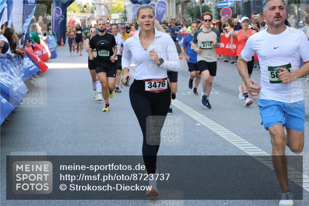 07.09.2025 - BARMER Alsterlauf Strokosch-Dieckow http://msf.ph/oto/8723737 07.09.2025 09:51:13 Ziel 2025, 2416, 2681, 2879, 3247, 3538, 4157, 4173, 4944, 5063, 5125, 5179, 5234, 5376, 5710, 5715, 5807, 5921, 8075, 8200, 8292, 8477 meine-sportfotos.de