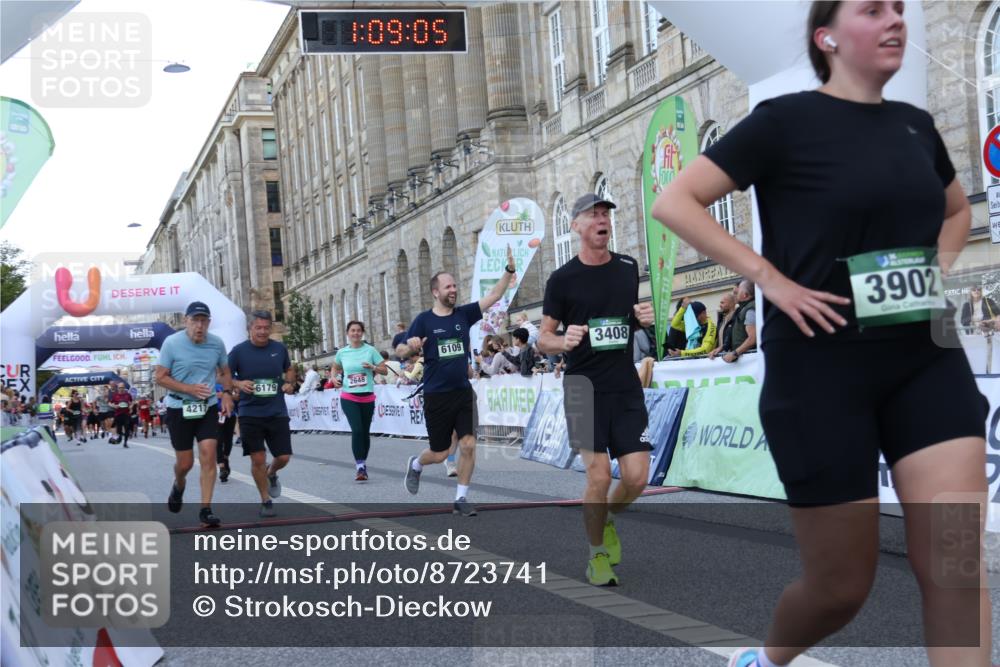 07.09.2025 - BARMER Alsterlauf Strokosch-Dieckow http://msf.ph/oto/8723741 07.09.2025 10:09:04 Ziel 2161, 2648, 2828, 3285, 3408, 3902, 4217, 4778, 5287, 6109, 6179, 8187, 8237 meine-sportfotos.de