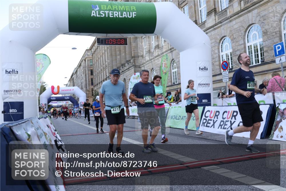 07.09.2025 - BARMER Alsterlauf Strokosch-Dieckow http://msf.ph/oto/8723746 07.09.2025 10:09:06 Ziel 2161, 2648, 2654, 2828, 3285, 3408, 4217, 4778, 5244, 5251, 5287, 5651, 6109, 6179, 8187, 8237 meine-sportfotos.de