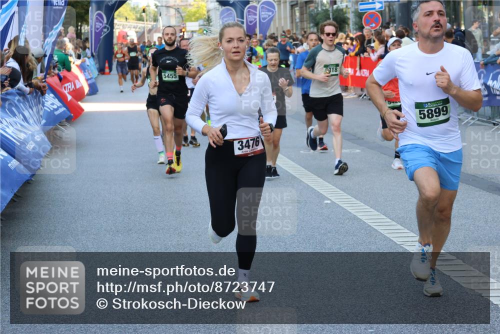 07.09.2025 - BARMER Alsterlauf Strokosch-Dieckow http://msf.ph/oto/8723747 07.09.2025 09:51:13 Ziel 2025, 2416, 2681, 2879, 3247, 3538, 4157, 4173, 4944, 5063, 5125, 5179, 5234, 5376, 5710, 5715, 5807, 5921, 8075, 8200, 8292, 8477 meine-sportfotos.de