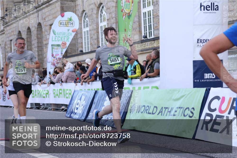 07.09.2025 - BARMER Alsterlauf Strokosch-Dieckow http://msf.ph/oto/8723758 07.09.2025 10:09:13 Ziel 2479, 2480, 2591, 2654, 2657, 3130, 3784, 3883, 5244, 5251, 5272, 5369, 5536, 5651, 5746, 8187 meine-sportfotos.de