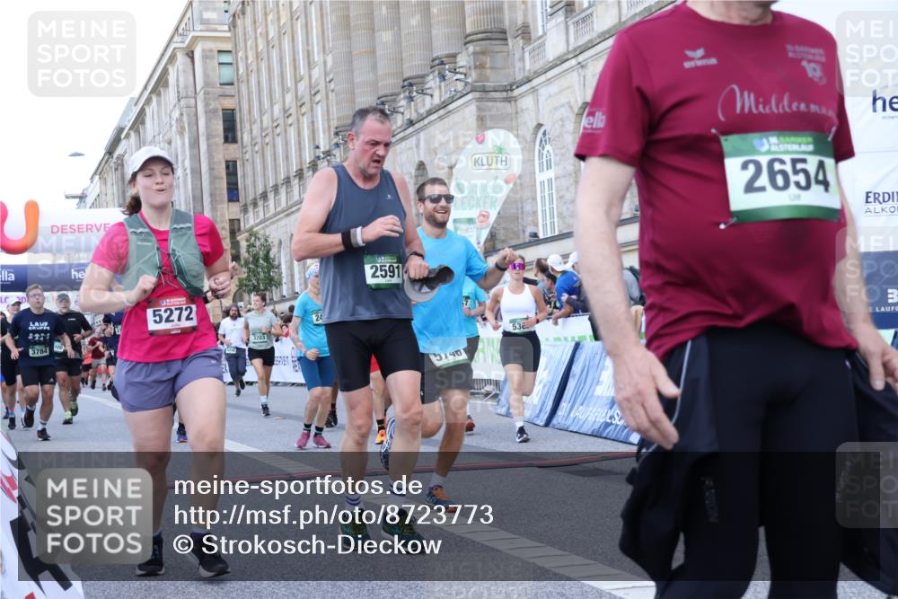 07.09.2025 - BARMER Alsterlauf Strokosch-Dieckow http://msf.ph/oto/8723773 07.09.2025 10:09:17 Ziel 2479, 2480, 2591, 2654, 2657, 3130, 3202, 3203, 3224, 3784, 3883, 3900, 4348, 5089, 5244, 5251, 5272, 5369, 5536, 5600, 5601, 5651, 5746, 6046, 6090, 6092, 8109 meine-sportfotos.de