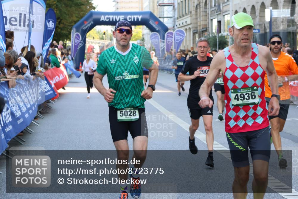 07.09.2025 - BARMER Alsterlauf Strokosch-Dieckow http://msf.ph/oto/8723775 07.09.2025 09:51:06 Ziel 2025, 2416, 2778, 2802, 3538, 3546, 4157, 4161, 4162, 4173, 4223, 4619, 4944, 5051, 5125, 5179, 5234, 5358, 5710, 5715, 5858, 5905, 5921, 8075, 8200, 8292 meine-sportfotos.de
