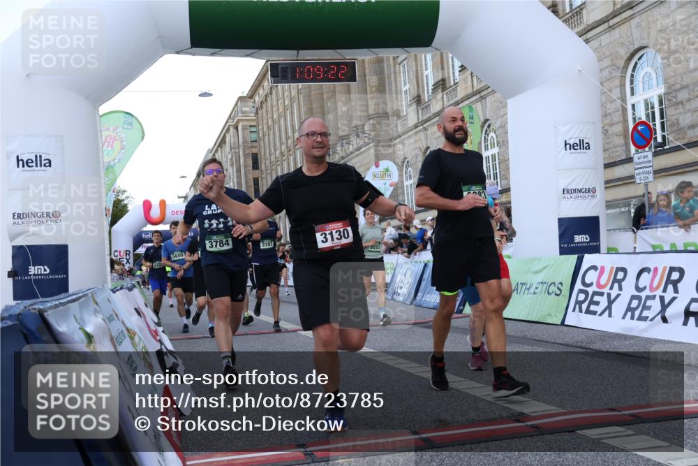 07.09.2025 - BARMER Alsterlauf Strokosch-Dieckow http://msf.ph/oto/8723785 07.09.2025 10:09:21 Ziel 2479, 2480, 2591, 2657, 3130, 3202, 3203, 3224, 3784, 3883, 3900, 4057, 4084, 4348, 4458, 4568, 4803, 5089, 5272, 5369, 5600, 5601, 5746, 6033, 6046, 6090, 6092, 8109 meine-sportfotos.de