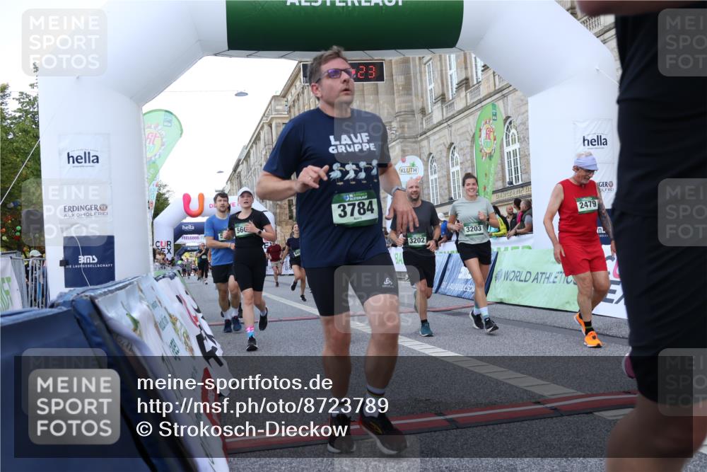 07.09.2025 - BARMER Alsterlauf Strokosch-Dieckow http://msf.ph/oto/8723789 07.09.2025 10:09:22 Ziel 2367, 2479, 2480, 2657, 3130, 3202, 3203, 3224, 3637, 3784, 3883, 3900, 4057, 4084, 4348, 4458, 4568, 4803, 5089, 5272, 5369, 5600, 5601, 5746, 6033, 6046, 6090, 6092, 8109 meine-sportfotos.de