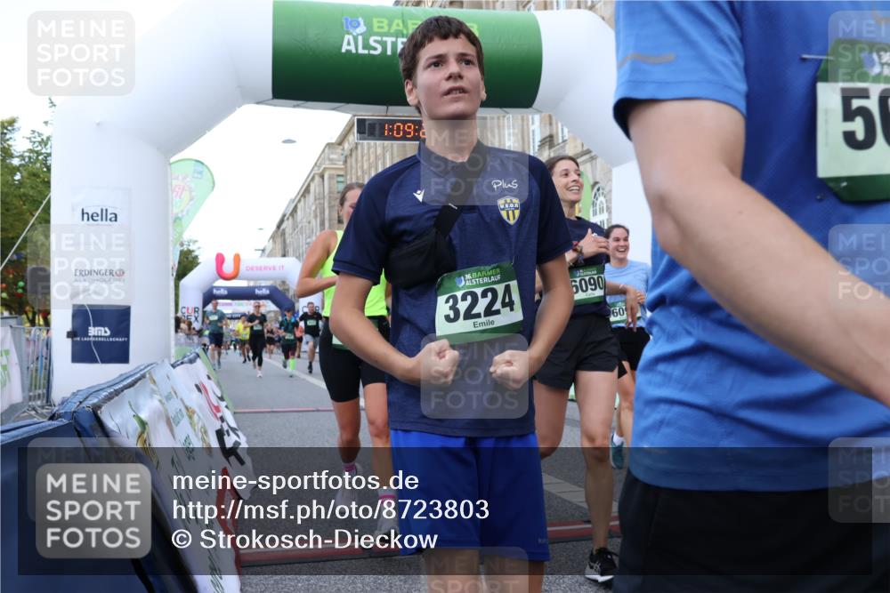 07.09.2025 - BARMER Alsterlauf Strokosch-Dieckow http://msf.ph/oto/8723803 07.09.2025 10:09:25 Ziel 2367, 3201, 3202, 3203, 3224, 3637, 3784, 3900, 4057, 4084, 4348, 4458, 4568, 4803, 5089, 5262, 5600, 5601, 5883, 6033, 6046, 6090, 6092, 8109 meine-sportfotos.de
