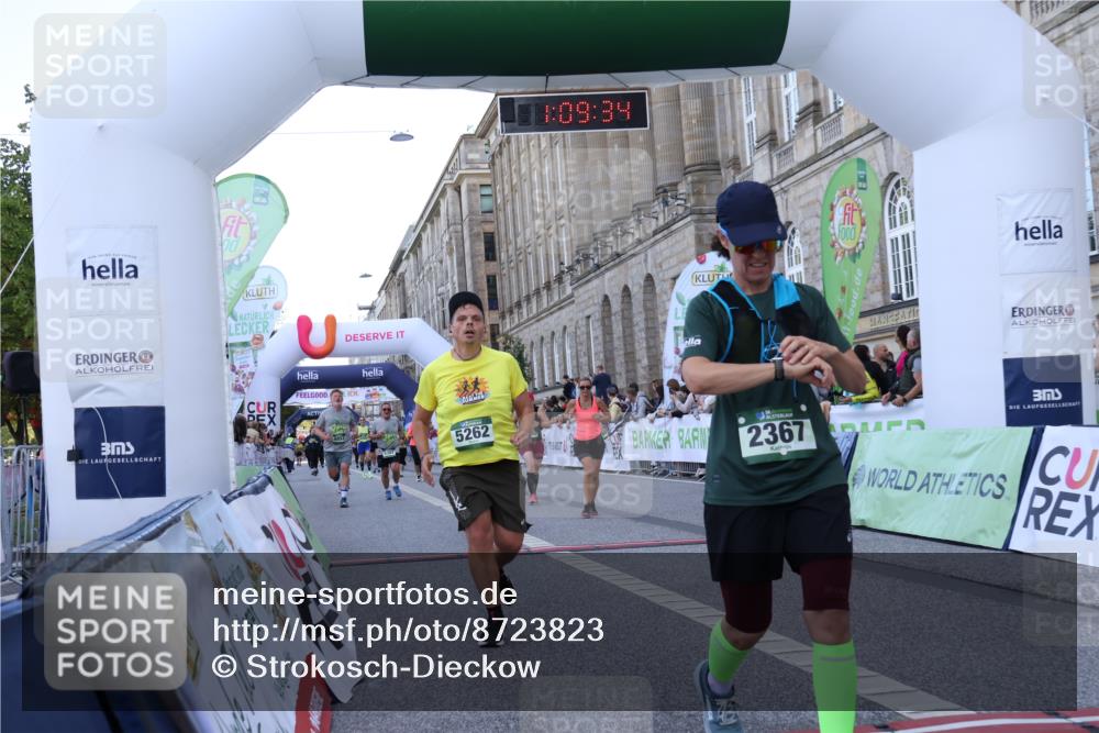07.09.2025 - BARMER Alsterlauf Strokosch-Dieckow http://msf.ph/oto/8723823 07.09.2025 10:09:32 Ziel 2367, 2489, 3201, 3475, 3637, 4458, 4568, 4803, 4863, 4952, 5255, 5262, 5307, 5663, 5883, 6081, 8130 meine-sportfotos.de