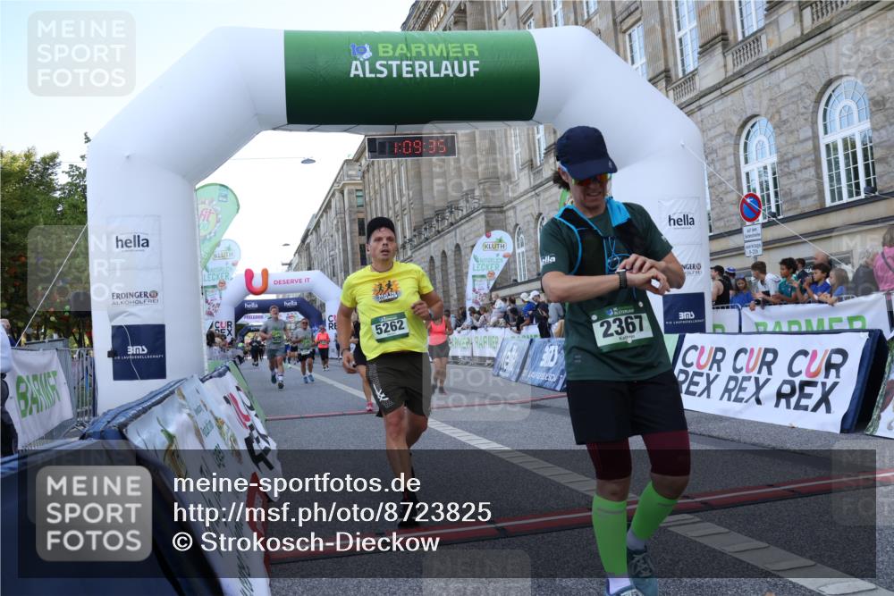 07.09.2025 - BARMER Alsterlauf Strokosch-Dieckow http://msf.ph/oto/8723825 07.09.2025 10:09:33 Ziel 2367, 2489, 3201, 3475, 3637, 4458, 4568, 4803, 4863, 4952, 5255, 5262, 5307, 5663, 5883, 6081, 6083, 6260, 8130 meine-sportfotos.de
