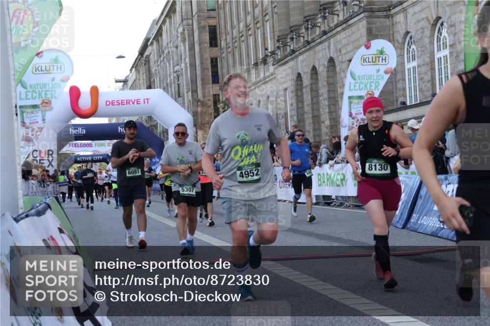 07.09.2025 - BARMER Alsterlauf Strokosch-Dieckow http://msf.ph/oto/8723830 07.09.2025 10:09:36 Ziel 2489, 3318, 3475, 4421, 4863, 4952, 5255, 5262, 5307, 5663, 6081, 6083, 6184, 6196, 6260, 8130 meine-sportfotos.de