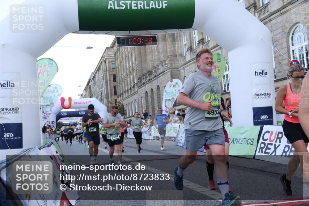07.09.2025 - BARMER Alsterlauf Strokosch-Dieckow http://msf.ph/oto/8723833 07.09.2025 10:09:37 Ziel 2489, 3318, 3475, 3674, 4421, 4863, 4952, 5255, 5262, 5307, 5663, 6081, 6083, 6184, 6196, 6260, 8130, 8289 meine-sportfotos.de