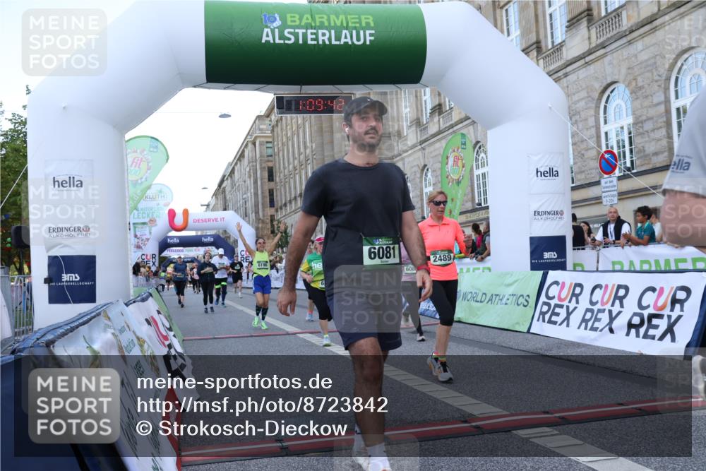 07.09.2025 - BARMER Alsterlauf Strokosch-Dieckow http://msf.ph/oto/8723842 07.09.2025 10:09:40 Ziel 2489, 3318, 3674, 3795, 4421, 4567, 4863, 4952, 5188, 5255, 5307, 5663, 6081, 6083, 6184, 6196, 6260, 8130, 8289 meine-sportfotos.de