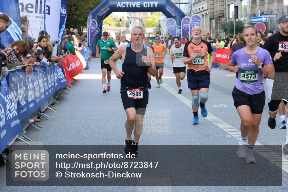 07.09.2025 - BARMER Alsterlauf Strokosch-Dieckow http://msf.ph/oto/8723847 07.09.2025 09:51:01 Ziel 2025, 2416, 2778, 2802, 3059, 3538, 3546, 3618, 4161, 4162, 4173, 4223, 4619, 4895, 4944, 5051, 5179, 5358, 5710, 5715, 5858, 5905, 5921, 8292 meine-sportfotos.de