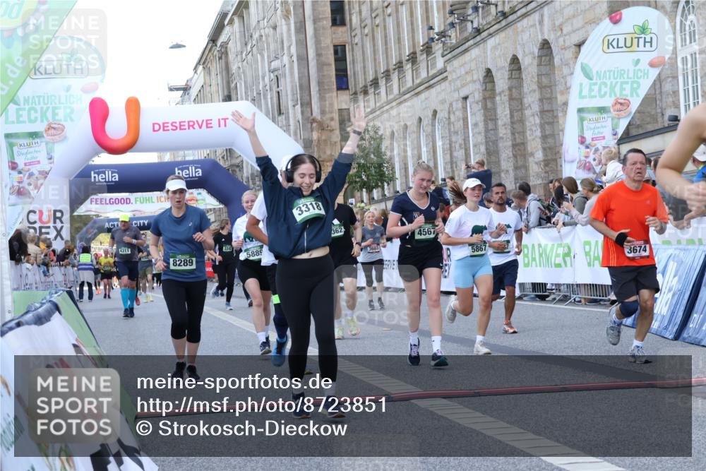 07.09.2025 - BARMER Alsterlauf Strokosch-Dieckow http://msf.ph/oto/8723851 07.09.2025 10:09:43 Ziel 2489, 3318, 3340, 3341, 3342, 3603, 3674, 3795, 4311, 4421, 4567, 4863, 5188, 5255, 6081, 6083, 6184, 6196, 6260, 8289 meine-sportfotos.de