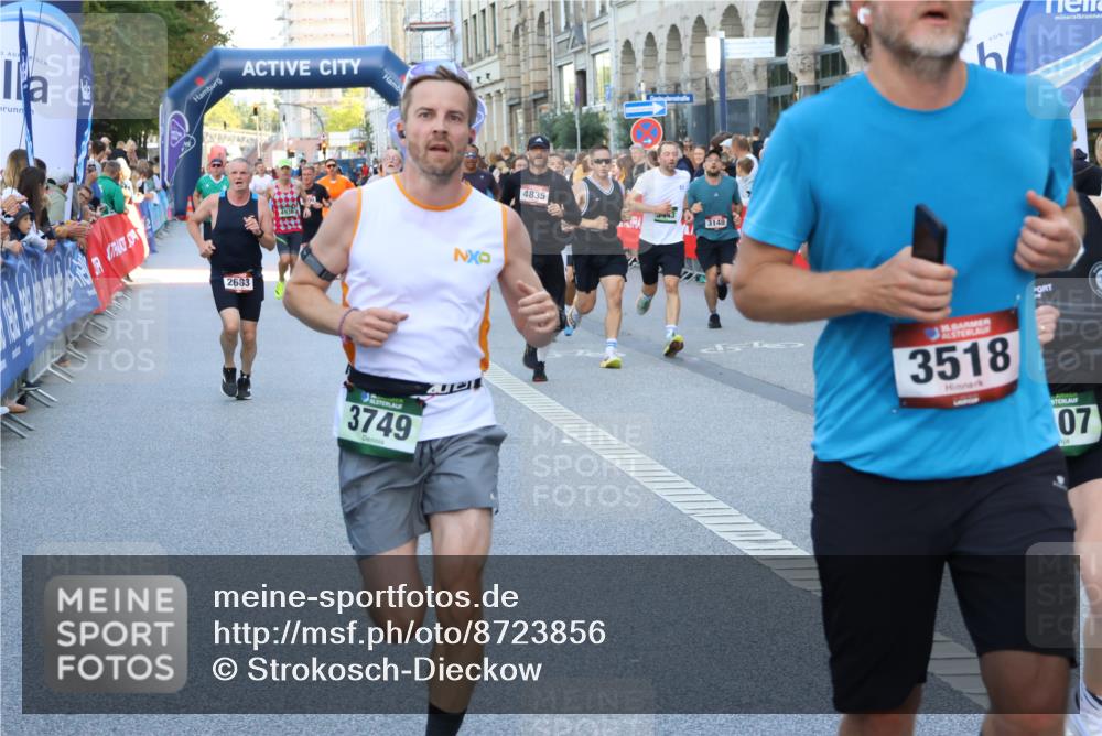07.09.2025 - BARMER Alsterlauf Strokosch-Dieckow http://msf.ph/oto/8723856 07.09.2025 09:50:59 Ziel 2025, 2416, 2778, 2802, 3059, 3447, 3538, 3546, 3618, 4161, 4162, 4173, 4223, 4619, 4895, 4944, 5051, 5179, 5358, 5715, 5858, 5905, 5921 meine-sportfotos.de