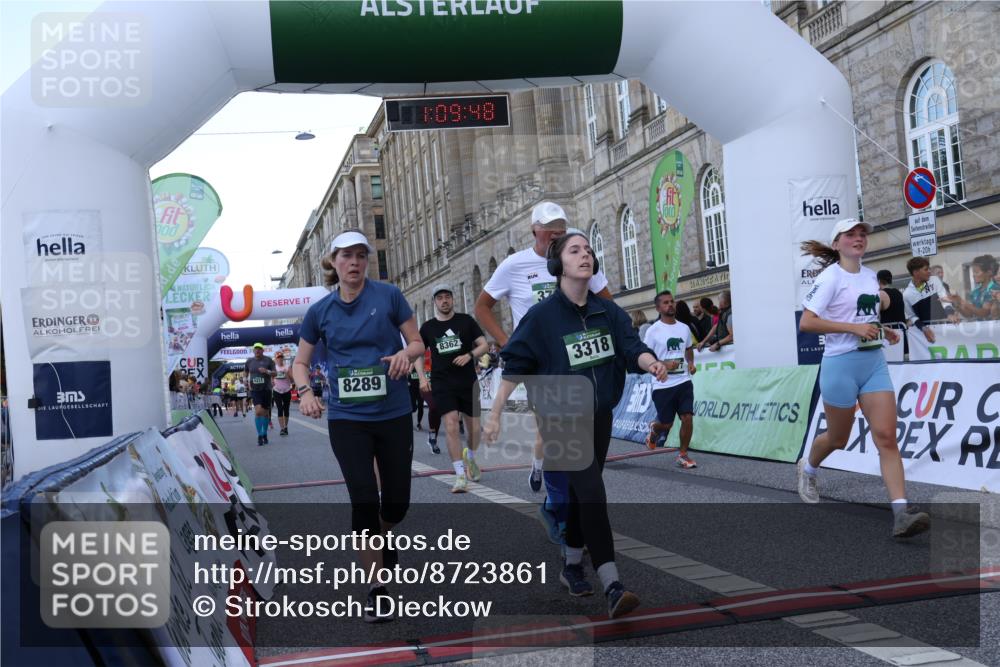 07.09.2025 - BARMER Alsterlauf Strokosch-Dieckow http://msf.ph/oto/8723861 07.09.2025 10:09:46 Ziel 3007, 3318, 3340, 3341, 3342, 3603, 3674, 3795, 4296, 4311, 4377, 4421, 4567, 5188, 6184, 6196, 8289 meine-sportfotos.de