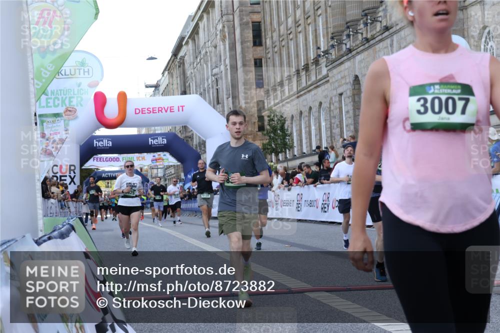 07.09.2025 - BARMER Alsterlauf Strokosch-Dieckow http://msf.ph/oto/8723882 07.09.2025 10:09:54 Ziel 2793, 3007, 3254, 3340, 3341, 3342, 3603, 3770, 3825, 4296, 4311, 4377, 4435, 5131, 5263, 8365 meine-sportfotos.de