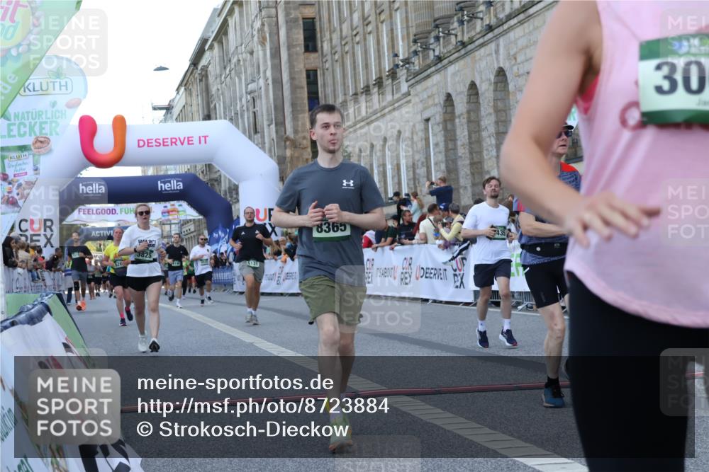 07.09.2025 - BARMER Alsterlauf Strokosch-Dieckow http://msf.ph/oto/8723884 07.09.2025 10:09:55 Ziel 2793, 3007, 3254, 3340, 3341, 3770, 3825, 4296, 4377, 4435, 5131, 5263, 8365 meine-sportfotos.de