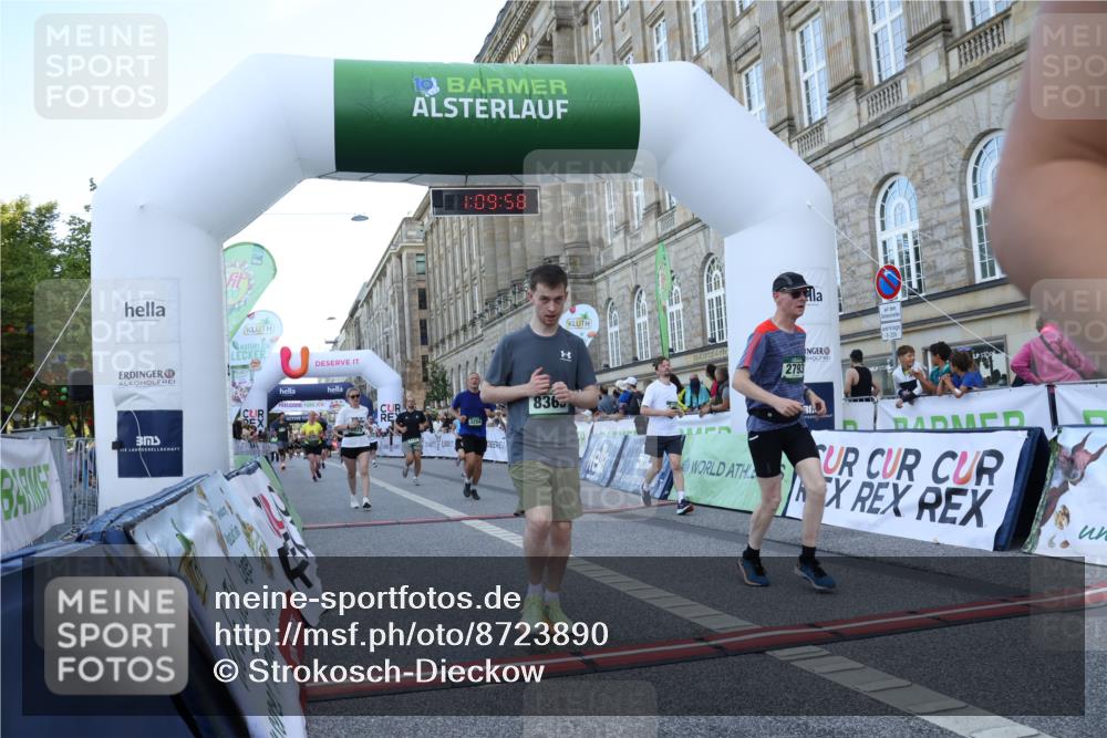 07.09.2025 - BARMER Alsterlauf Strokosch-Dieckow http://msf.ph/oto/8723890 07.09.2025 10:09:56 Ziel 2793, 3007, 3254, 3770, 3825, 4296, 4377, 4435, 4522, 5131, 5263, 5519, 5533, 6190, 8365 meine-sportfotos.de