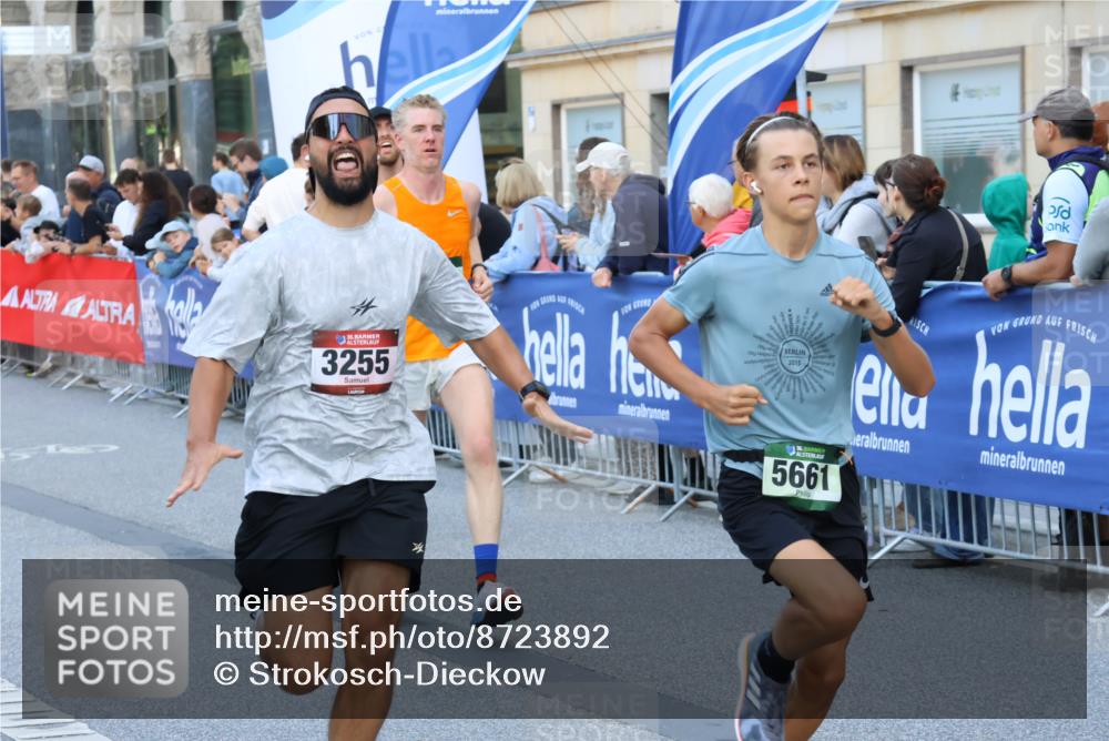 07.09.2025 - BARMER Alsterlauf Strokosch-Dieckow http://msf.ph/oto/8723892 07.09.2025 09:50:51 Ziel 2162, 2322, 2609, 2778, 2802, 2836, 3059, 3447, 3476, 3546, 3618, 3812, 4161, 4162, 4223, 4300, 4619, 4895, 4992, 5051, 5358, 5426, 5455, 5772, 5899, 5905, 8174, 8318 meine-sportfotos.de