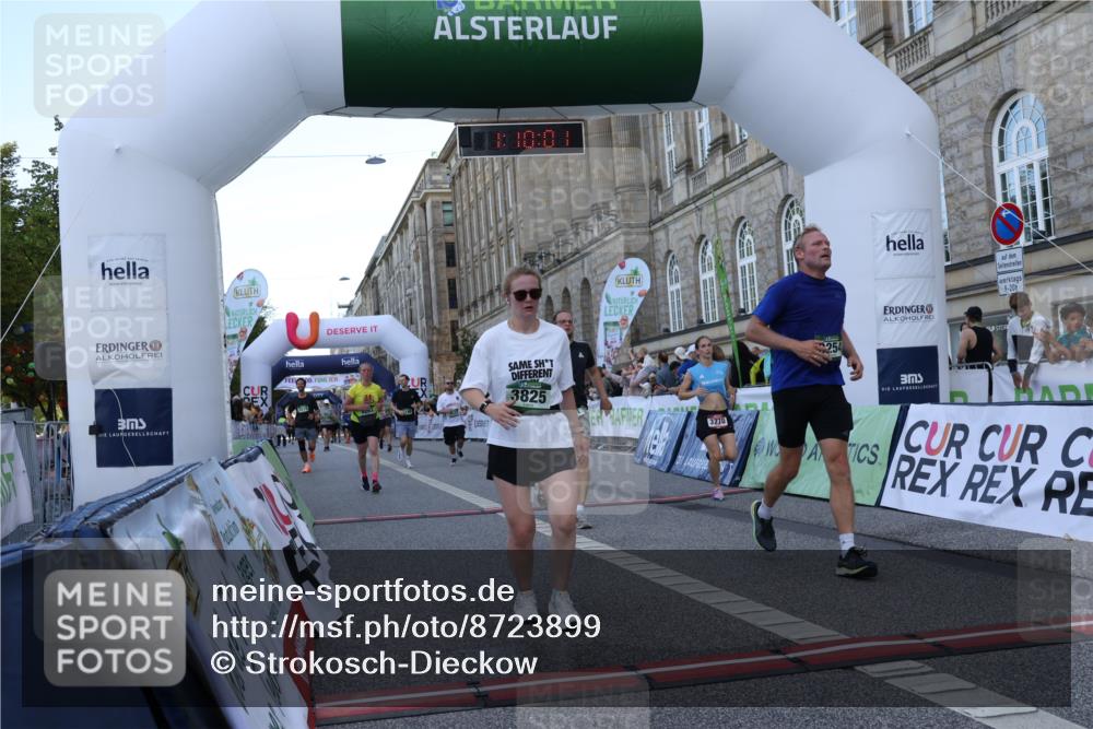 07.09.2025 - BARMER Alsterlauf Strokosch-Dieckow http://msf.ph/oto/8723899 07.09.2025 10:09:59 Ziel 2793, 3254, 3770, 3825, 4155, 4435, 4522, 5131, 5263, 5519, 5533, 6190, 8365 meine-sportfotos.de