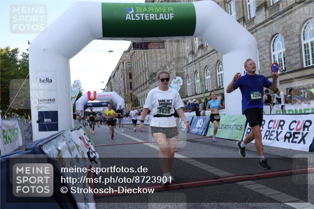 07.09.2025 - BARMER Alsterlauf Strokosch-Dieckow http://msf.ph/oto/8723901 07.09.2025 10:09:59 Ziel 2793, 3254, 3770, 3825, 4155, 4435, 4522, 5131, 5263, 5519, 5533, 6190, 8365 meine-sportfotos.de