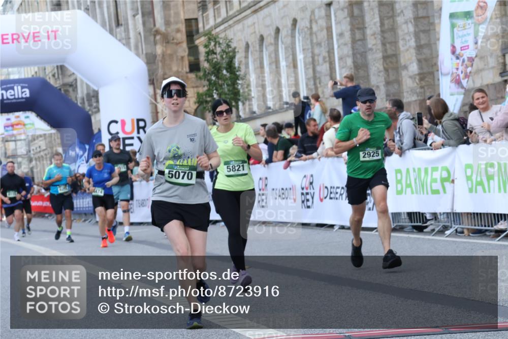 07.09.2025 - BARMER Alsterlauf Strokosch-Dieckow http://msf.ph/oto/8723916 07.09.2025 10:10:07 Ziel 2925, 4155, 4474, 4522, 4915, 5443, 5519, 5533, 5821, 6190 meine-sportfotos.de