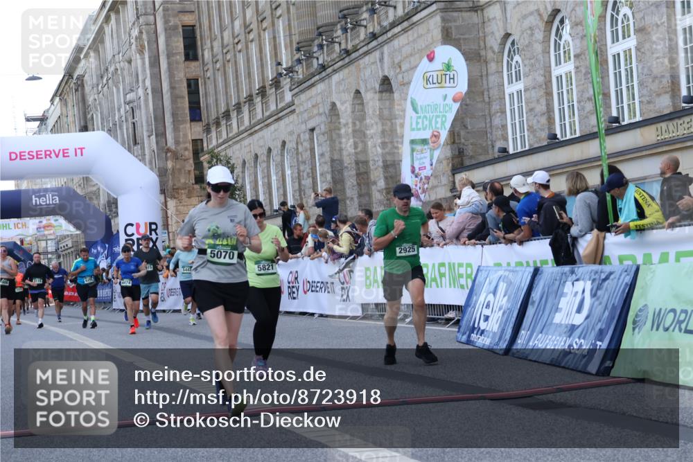 07.09.2025 - BARMER Alsterlauf Strokosch-Dieckow http://msf.ph/oto/8723918 07.09.2025 10:10:08 Ziel 2925, 4155, 4260, 4474, 4522, 4743, 4915, 5052, 5443, 5519, 5533, 5821, 6190 meine-sportfotos.de